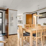 Haelf - 600m From The Sea By Interhome Vakantiehuis *