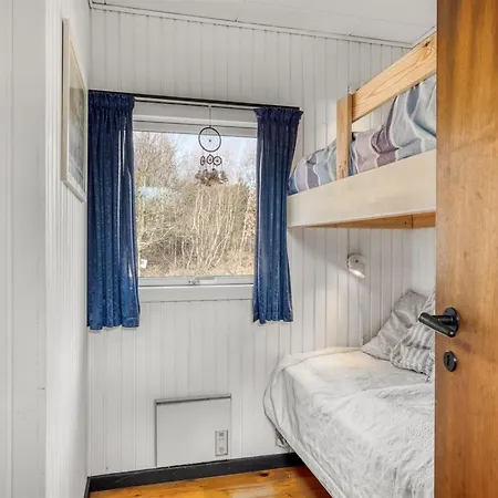 Haelf - 600m From The Sea By Interhome *